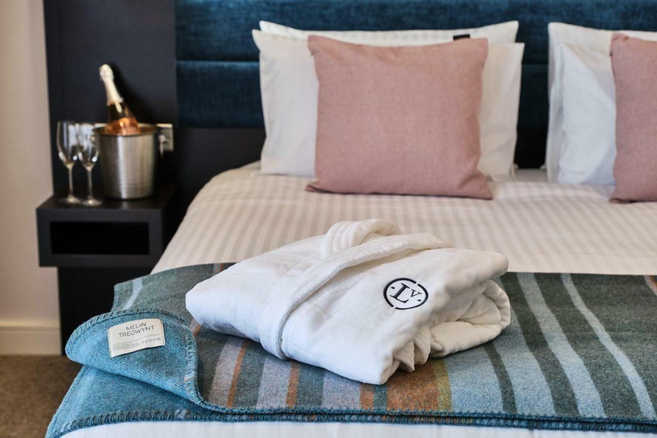 Llanerch Vineyard Hotel ヘンソル エクステリア 写真
